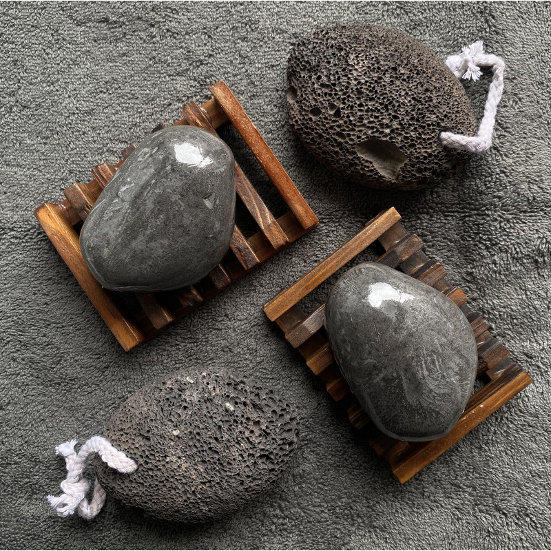 Galet de Savon Exfoliant au Blé Noir